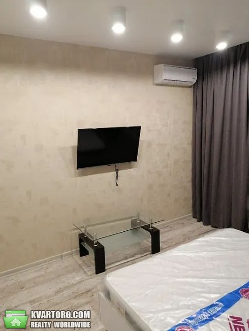 Rent out 1-room apartment. Киев,  Правды проспект — photo 5