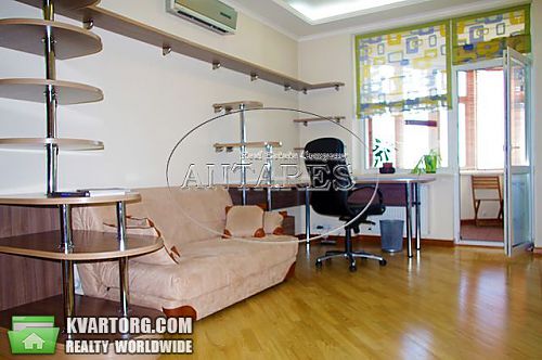 Rent out 3-room apartment. Киев, Леси Украинки бул — photo 6