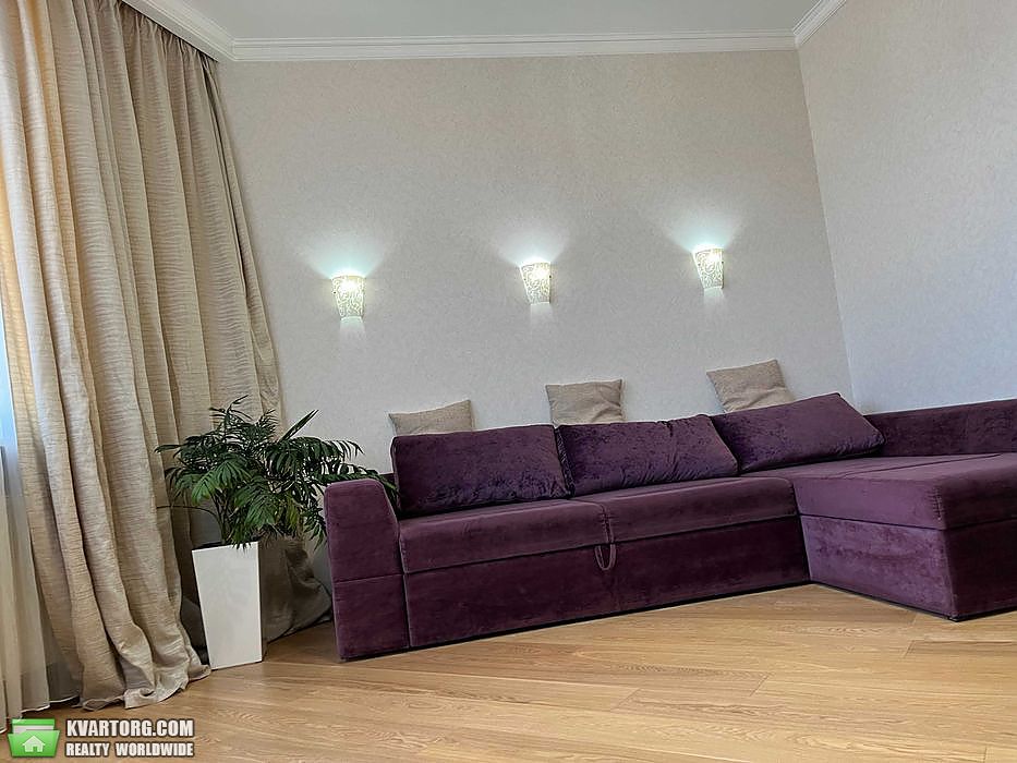 Rent out 3-room apartment. Киев, Ильенко — photo 1