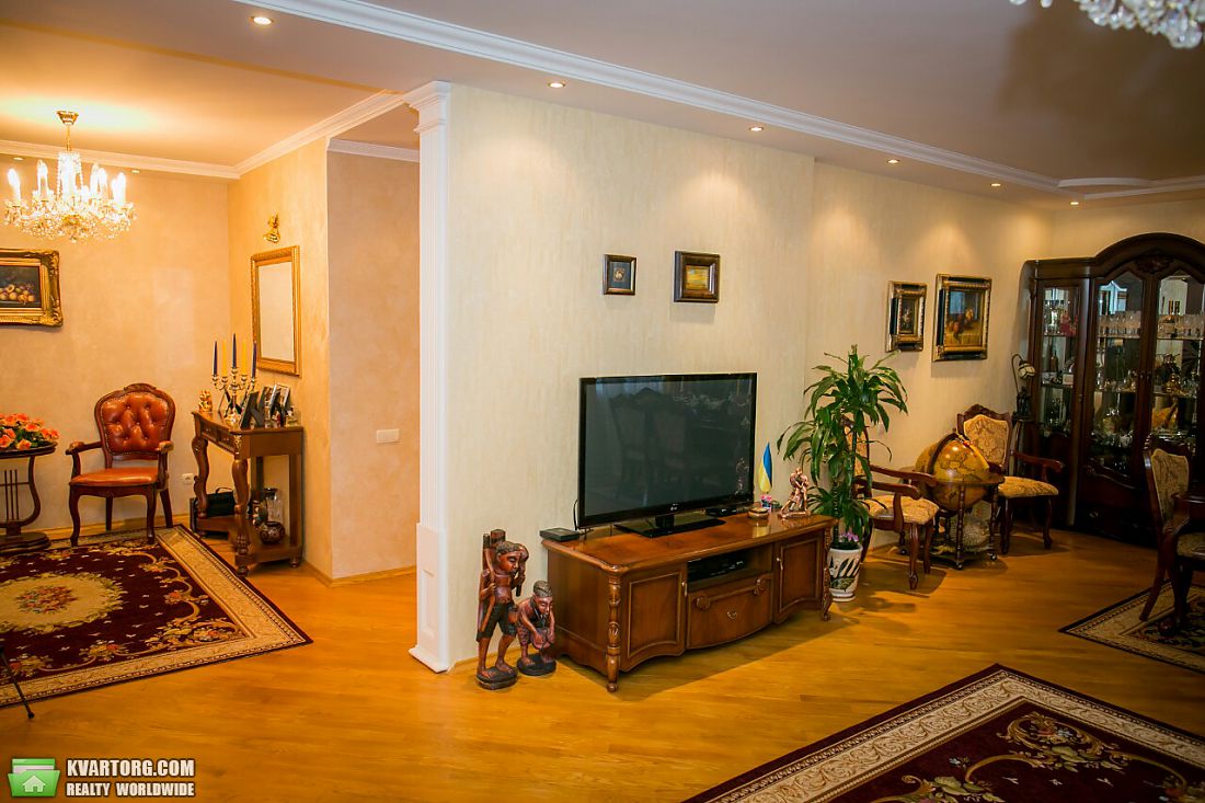 Sell 4-room apartment. Киев, Срибнокильская — photo 3