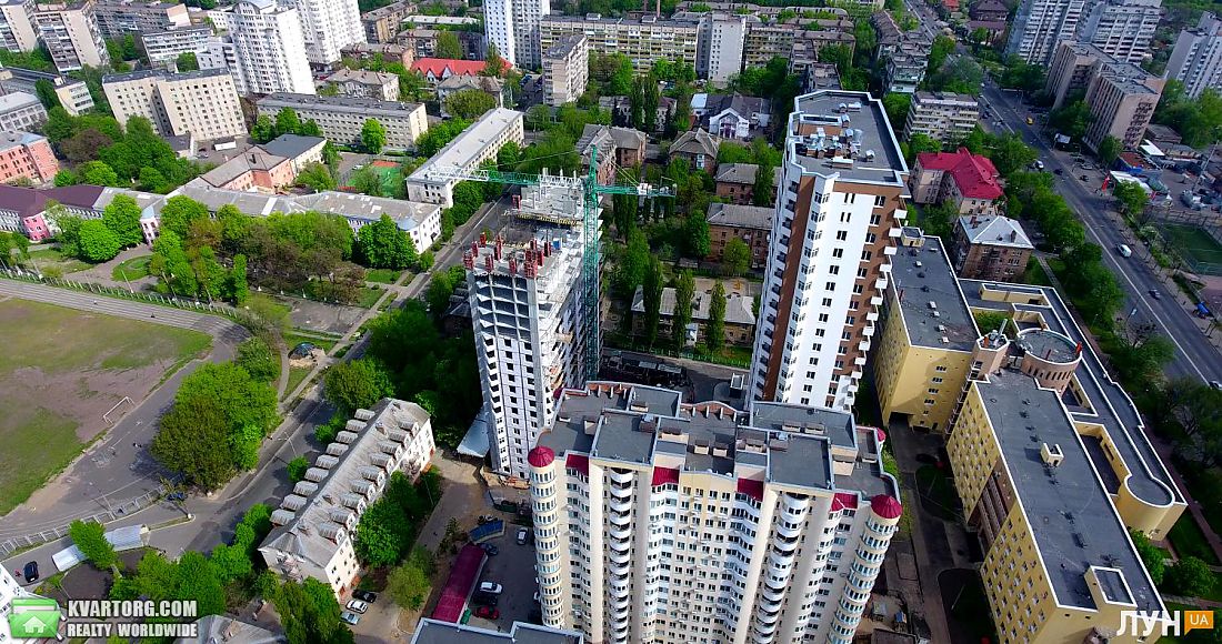 Sell 4-room apartment. Киев, Освіти — photo 1
