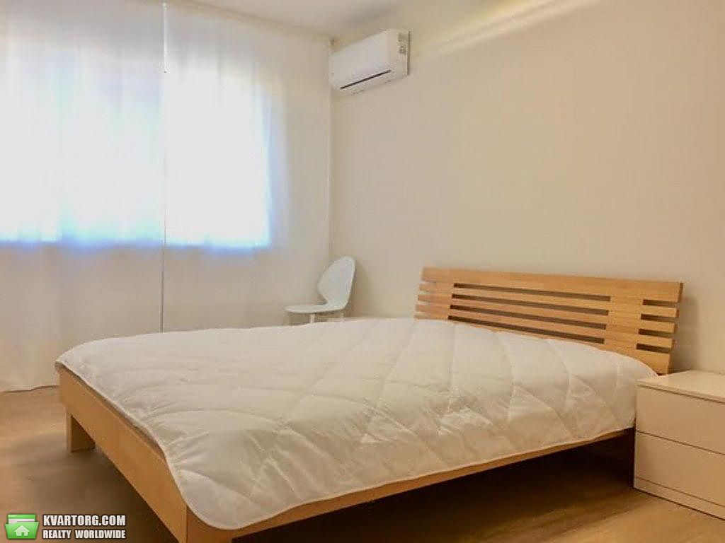 Rent out 2-room apartment. Киев,  Владимирская — photo 4