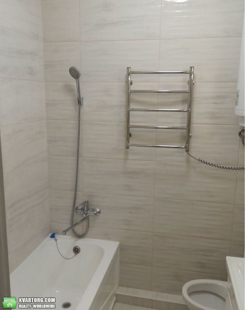 Rent out 1-room apartment. Киев,  Украинская — photo 2