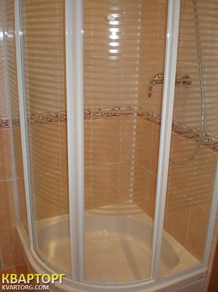 Rent out 1-room apartment. Киев,  Оболонская наб — photo 10