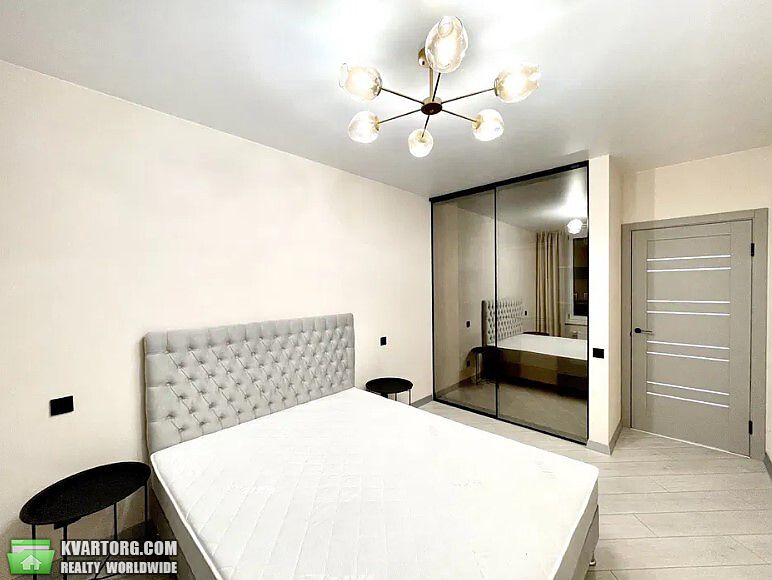 Sell 1-room apartment. Киев, Днепровская Набережная — photo 1