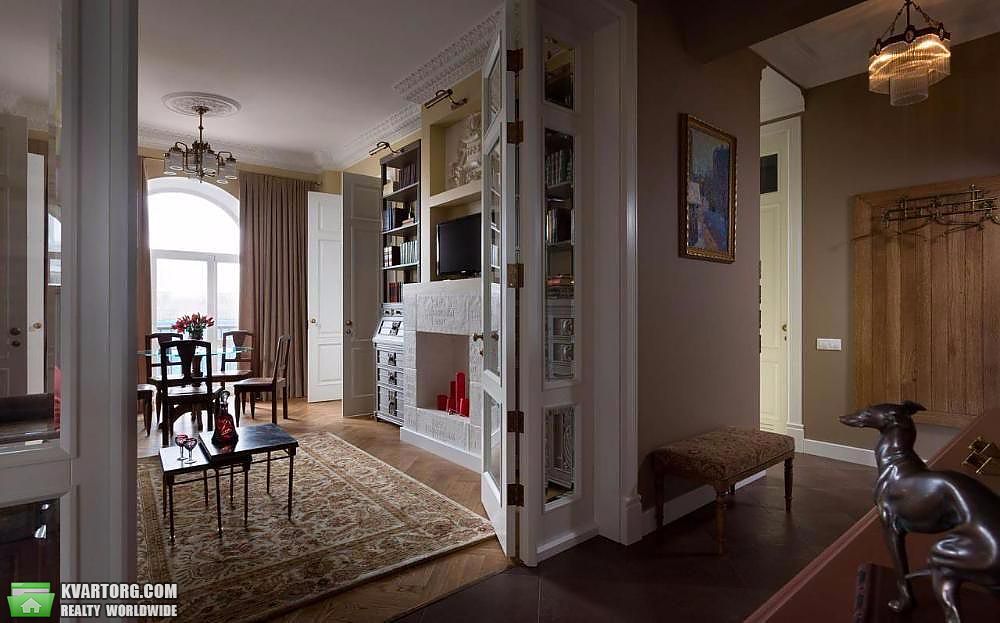 Rent out 2-room apartment. Киев,  Крещатик — photo 3