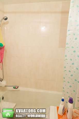Rent out 2-room apartment. Киев,  Радченко — photo 9