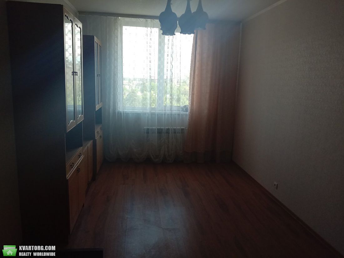 Rent out 1-room apartment. Киев,  Лобачевского пер — photo 3