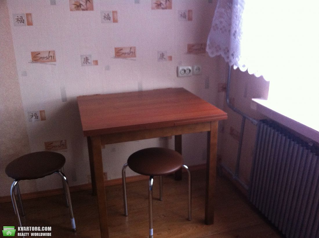 Rent out 1-room apartment. Киев,  Демиевская — photo 8