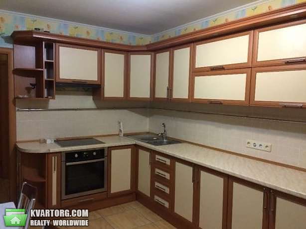 Rent out 1-room apartment. Киев,  Святошинская пл — photo 1