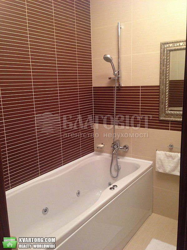 Rent out 3-room apartment. Киев,  Дегтяревская — photo 5
