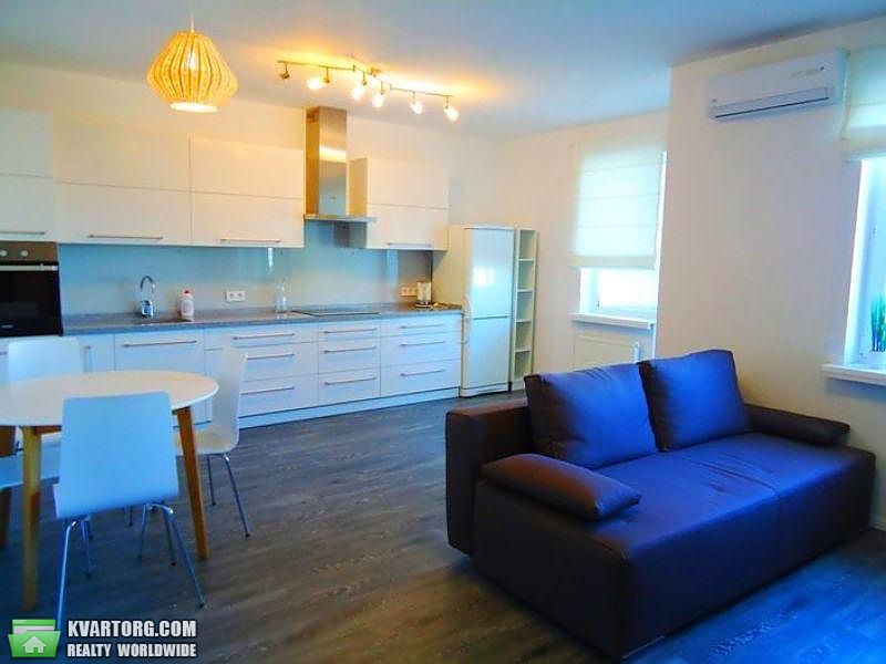 Rent out 3-room apartment. Киев,  Дегтяревская — photo 2