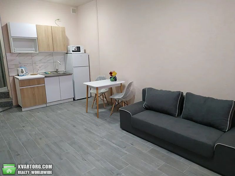 Rent out 1-room apartment. Киев, каменская — photo 1