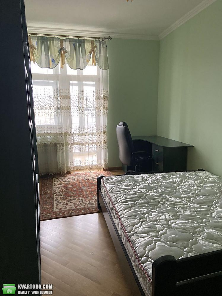 Rent out 3-room apartment. Киев, Ильенко — photo 3