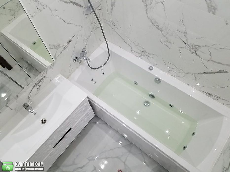 Rent out 3-room apartment. Киев, Коновальца — photo 5
