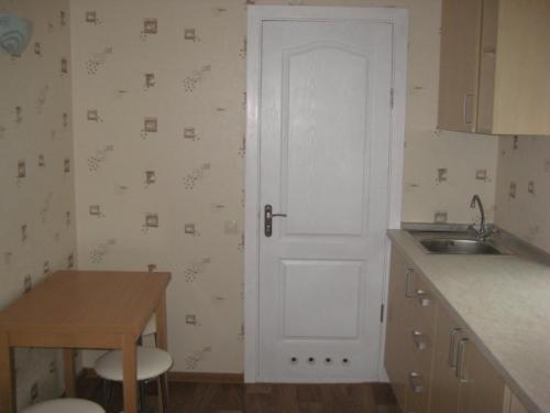 Rent out house. Киев, Лютневый пер. — photo 5