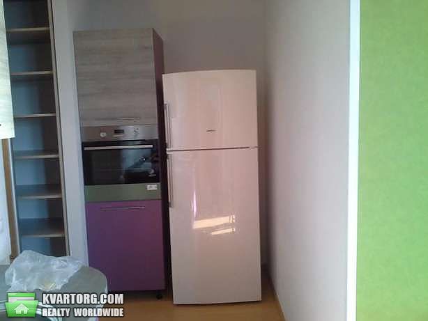 Rent out 2-room apartment. Киев, Бажана — photo 4