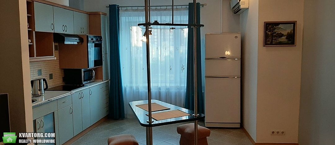 Rent out 2-room apartment. Киев,  Ахматовой — photo 1