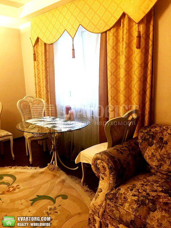 Sell 2-room apartment. Киев,  Богдана Хмельницкого — photo 2