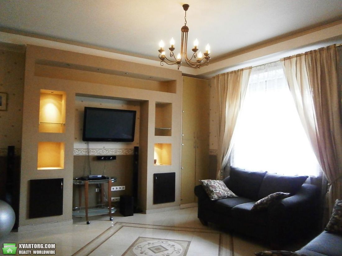 Rent out 3-room apartment. Киев,  Саксаганского — photo 1