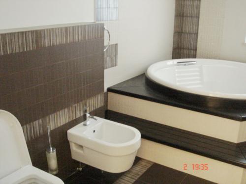 Sell house. Одесса, Цветочная — photo 9