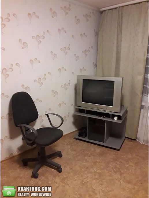 Rent out 1-room apartment. Киев,  Лукьяновская — photo 2