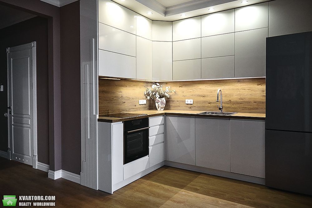 Rent out 2-room apartment. Киев,  Дубинина — photo 2