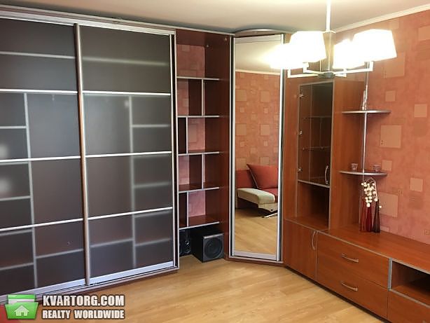 Rent out 1-room apartment. Киев,  Приречная — photo 1