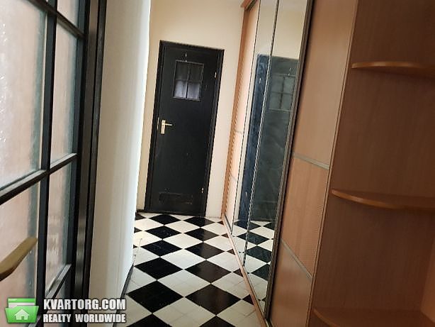Rent out 2-room apartment. Киев, Лабораторная — photo 4