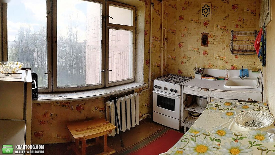 Sell 3-room apartment. Киев, Маршала Жукова ул. — photo 4