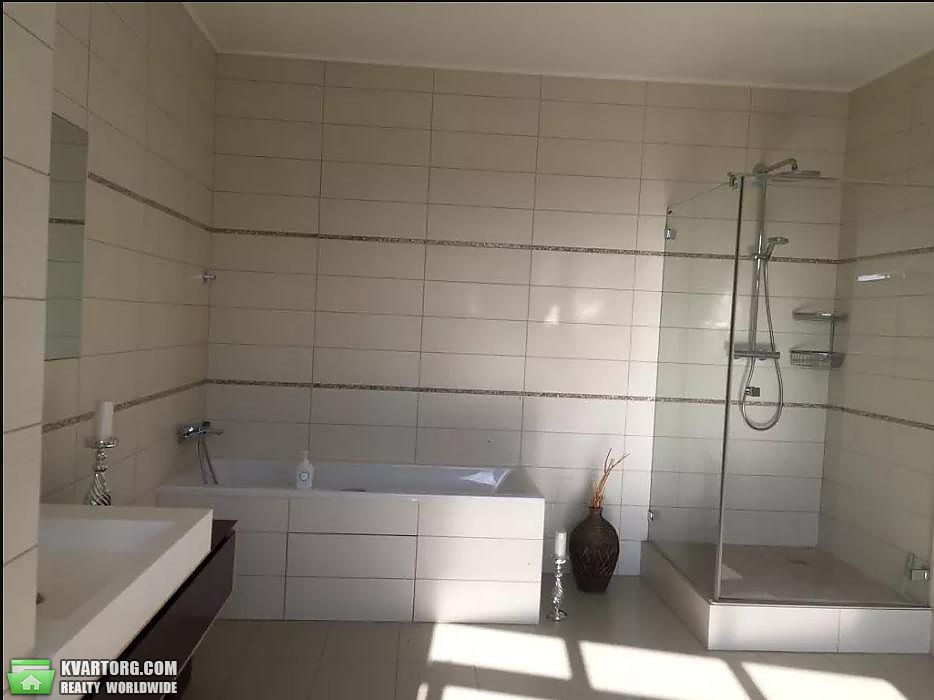 Rent out 3-room apartment. Киев,  Антоновича — photo 9