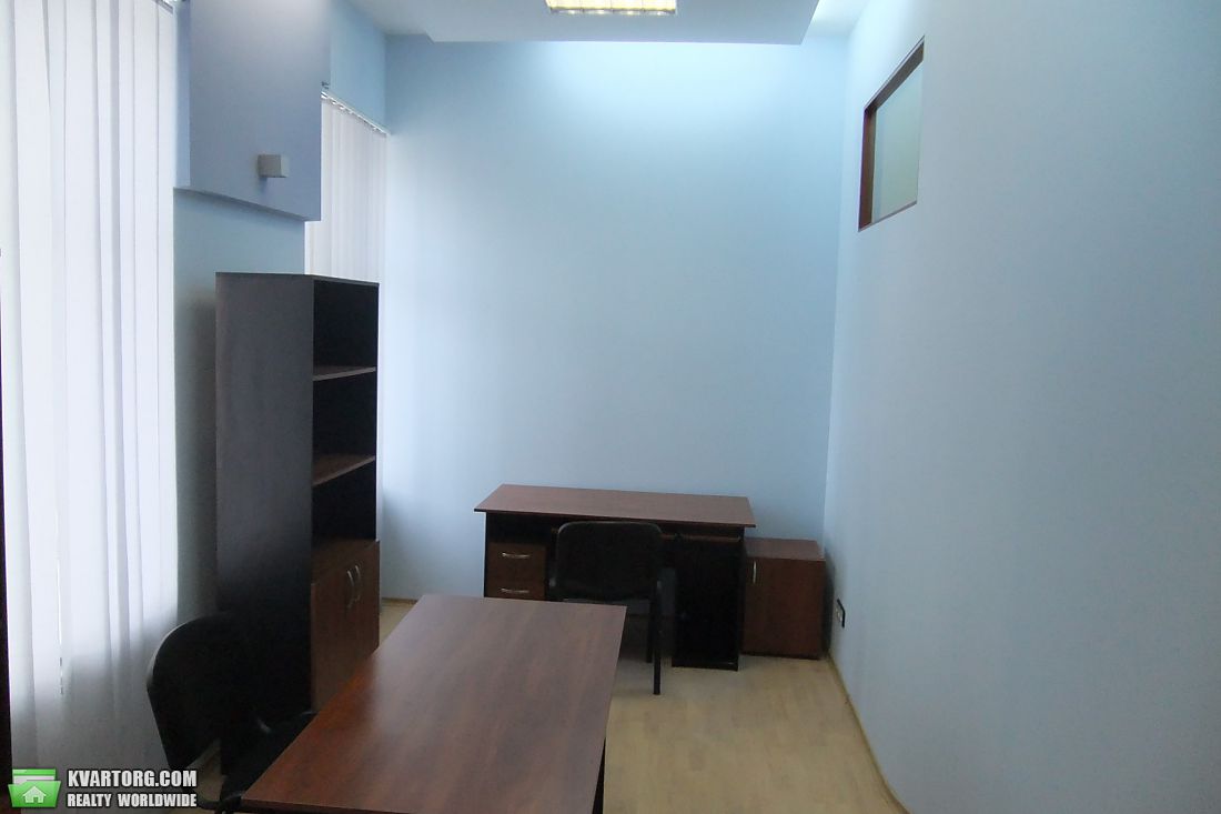 Rent out office. Киев,  Ярославская — photo 1