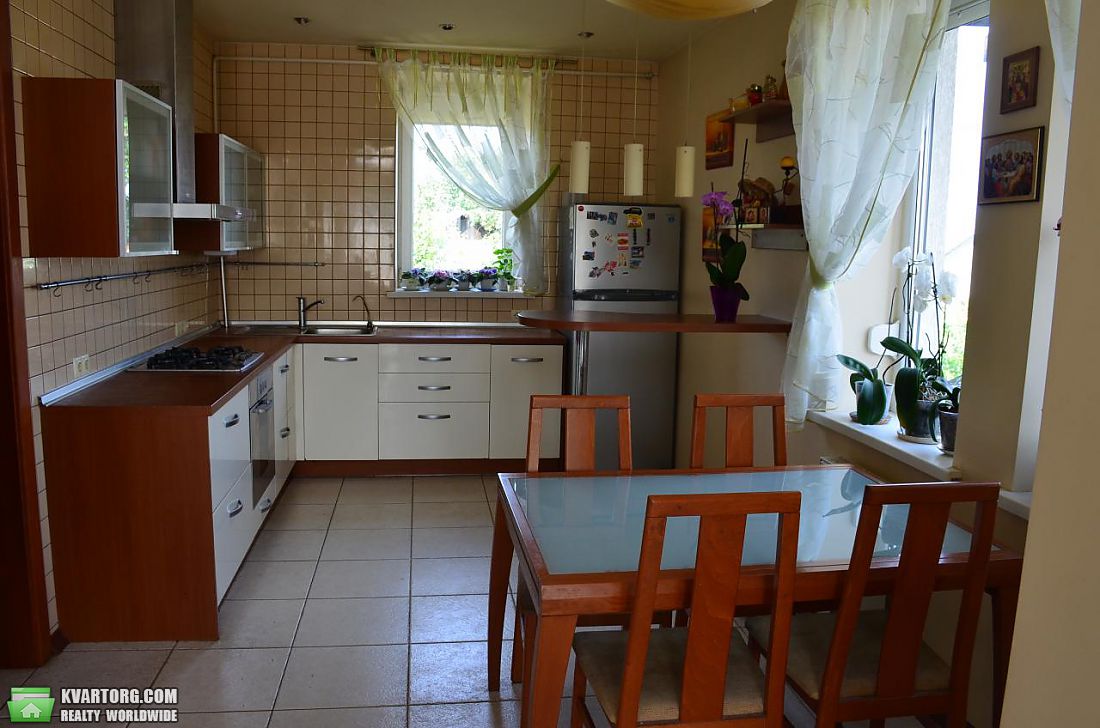 Rent out house. Киев,  Каменяров — photo 4