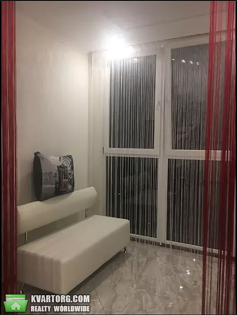Rent out 1-room apartment. Киев, Драгоманова — photo 4