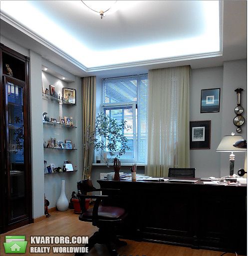 Sell 4-room apartment. Киев,  Старонаводницкая — photo 2