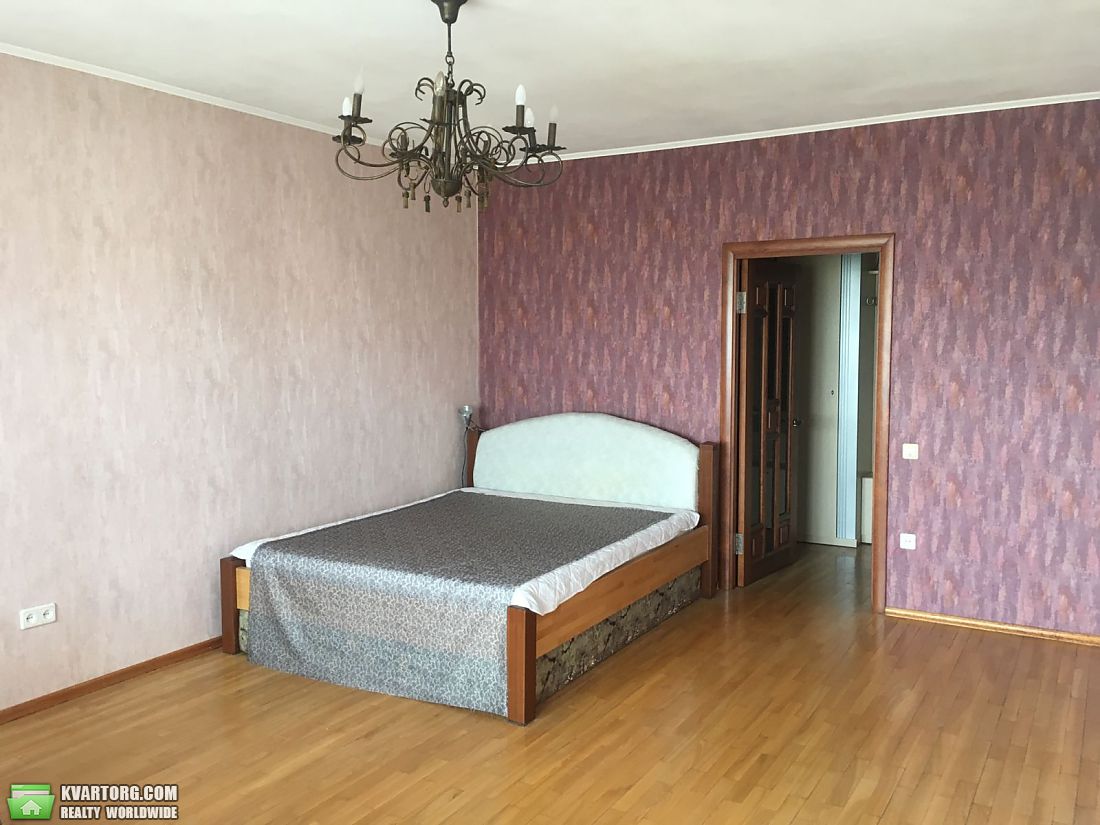 Rent out 1-room apartment. Киев,  Верховного Совета бул — photo 1