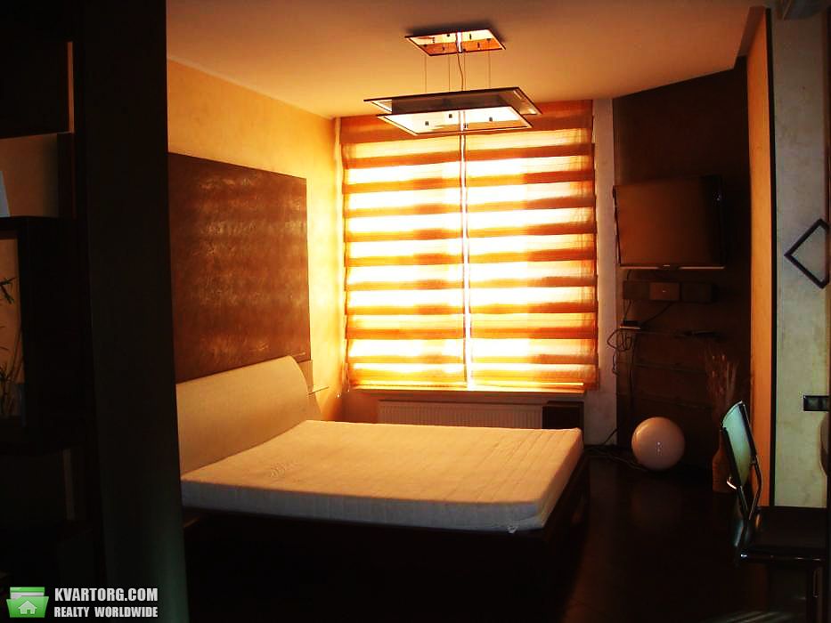Rent out 1-room apartment. Киев,  Кудряшова — photo 10