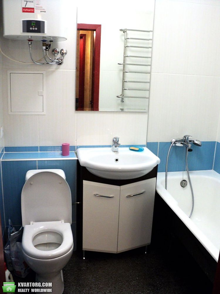 Rent out 1-room apartment. Киев, Днепровская наб — photo 7