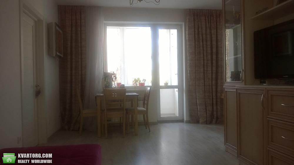 Sell 2-room apartment. Киев,  Гоголевская — photo 3