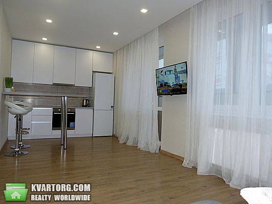 Sell 2-room apartment. Киев,  Жилянская — photo 2