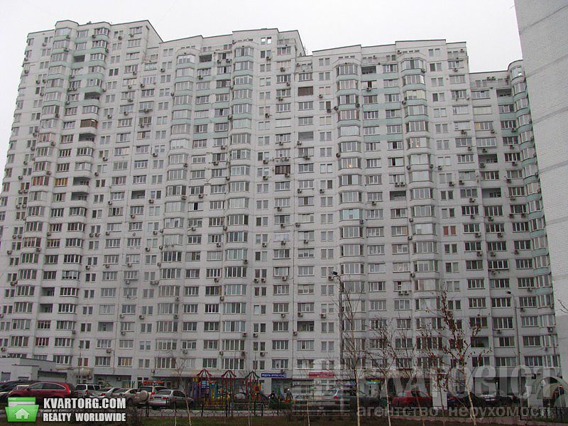 Sell 3-room apartment. Киев,  Бажана — photo 1