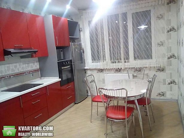 Rent out 2-room apartment. Киев,  Феодосийская — photo 1