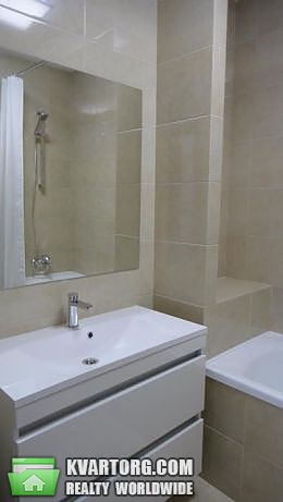 Rent out 2-room apartment. Киев,  Леси Украинки — photo 4