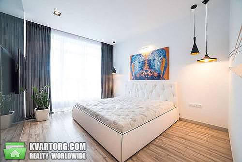 Rent out 4-room apartment. Киев,  Драгомирова — photo 8