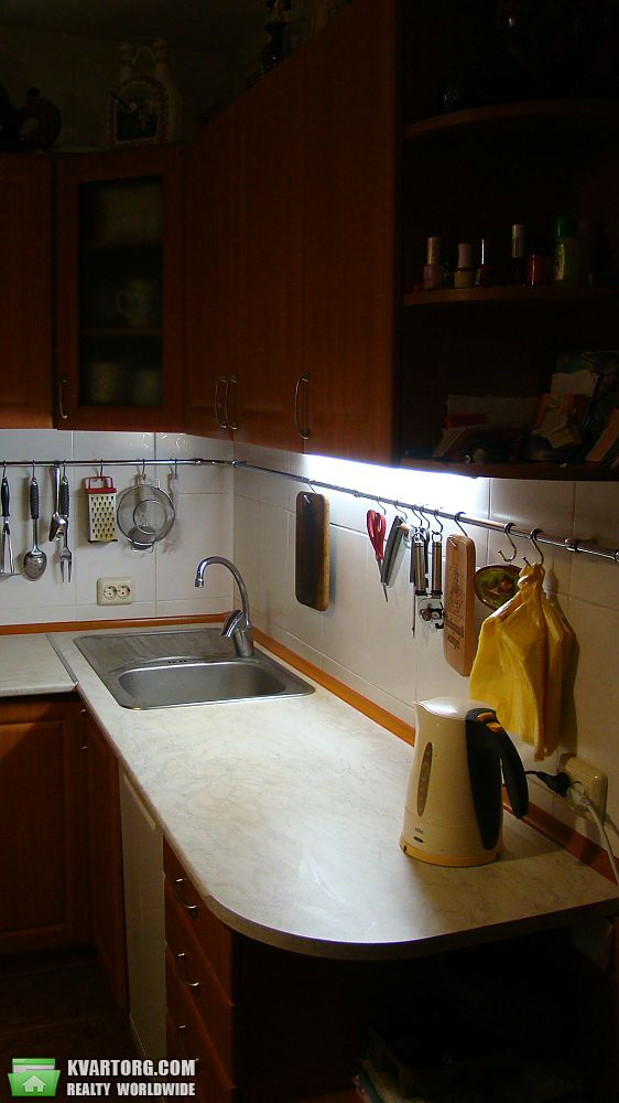 Sell 1-room apartment. Киев,  Радунская — photo 1