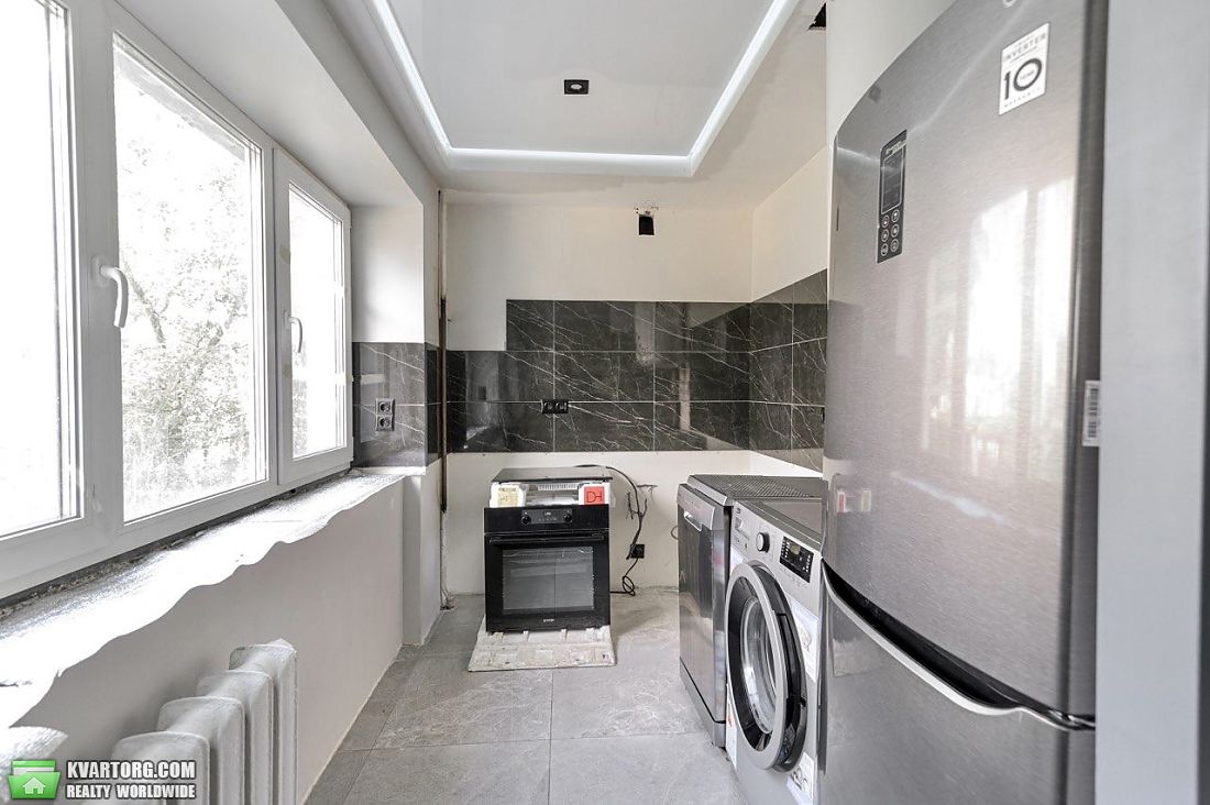 Sell 2-room apartment. Киев,  Барбюса — photo 1