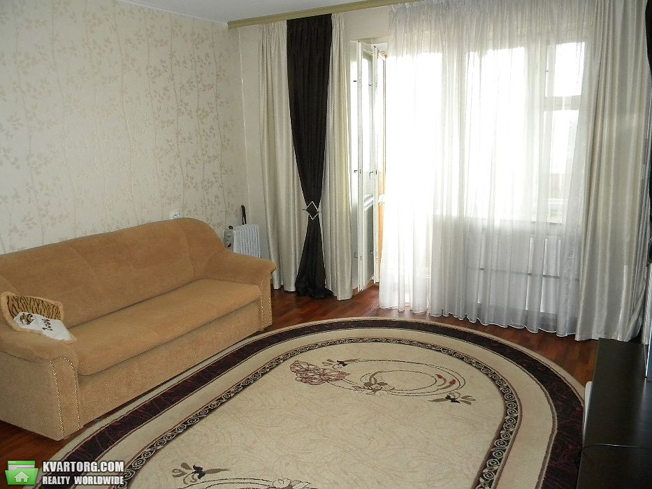 Rent out 3-room apartment. Киев,  Вильямса — photo 2