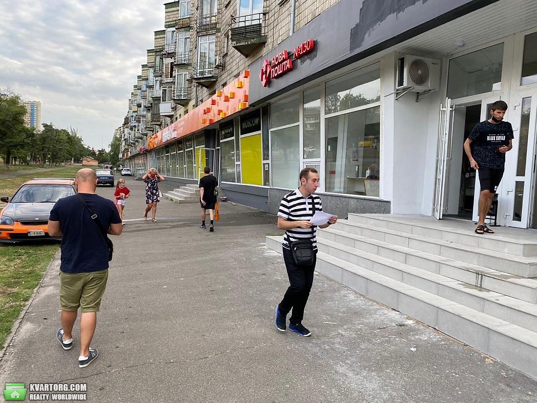 Rent out shop. Киев, Харьковское шоссе — photo 1