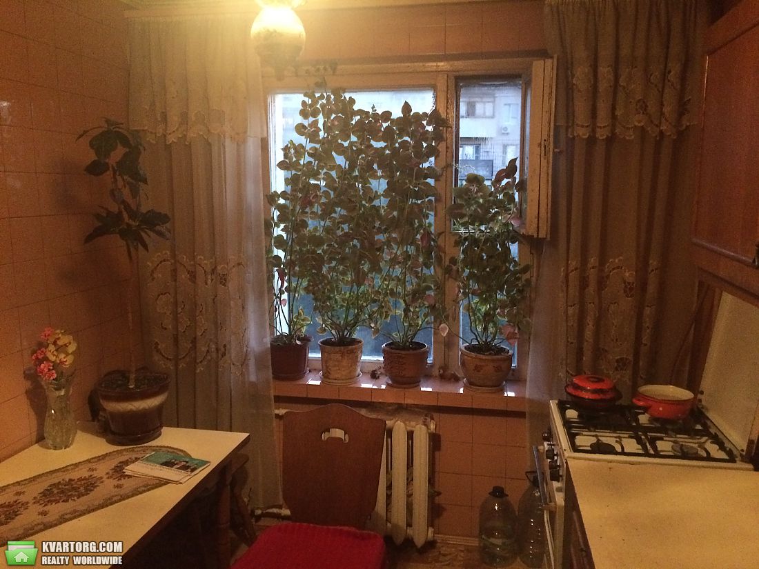 Sell 4-room apartment. Киев,  Ватутина пр — photo 2
