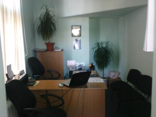 Rent out office. Киев, Горького — photo 1